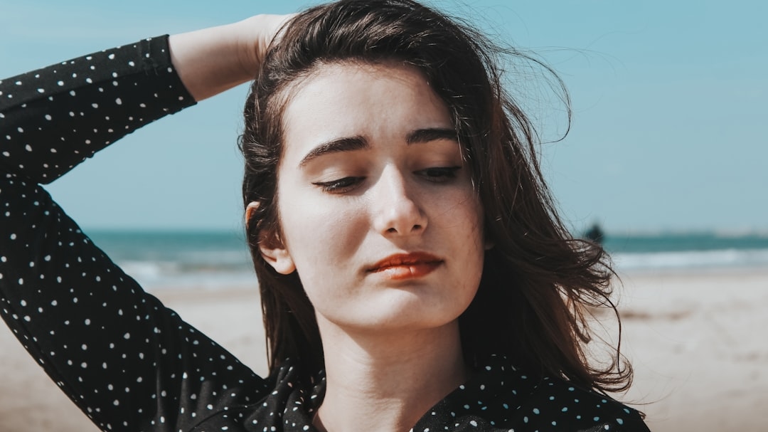 How to Get Rid of Mole Hair Permanently: Safe and Effective Methods