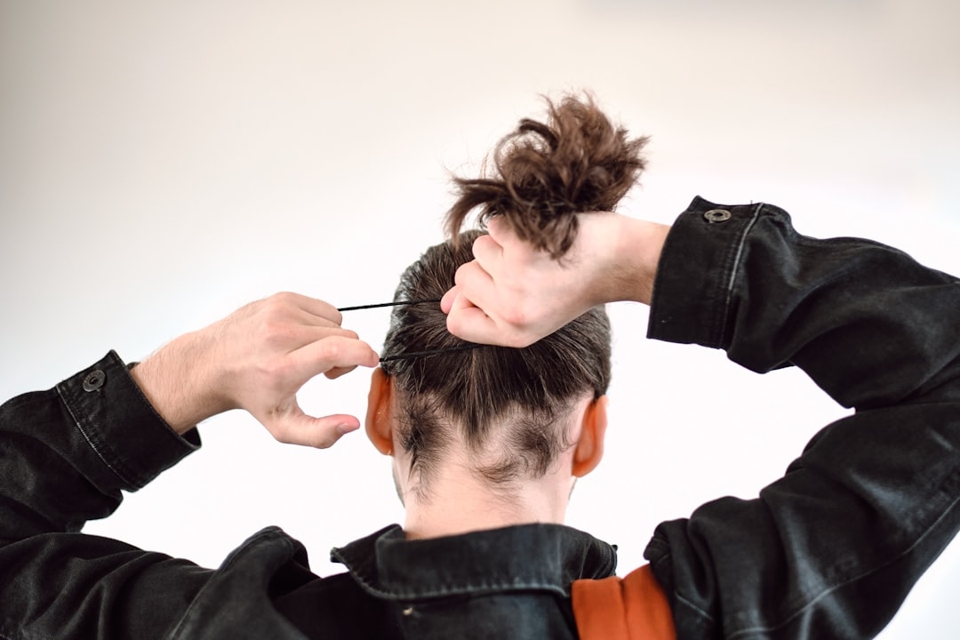 How to Texture Hair: A Complete Guide to Creating Texture at Home